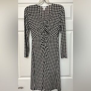 Black & White Houndstooth Long Sleeve Dress